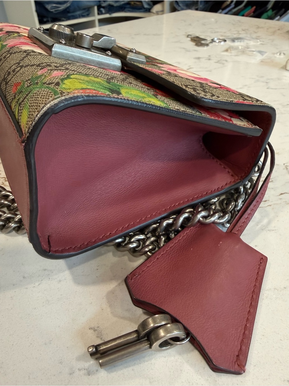 Gucci Floral Blooms GG Supreme Crossbody Shoulder Bag - Picture 3 of 9